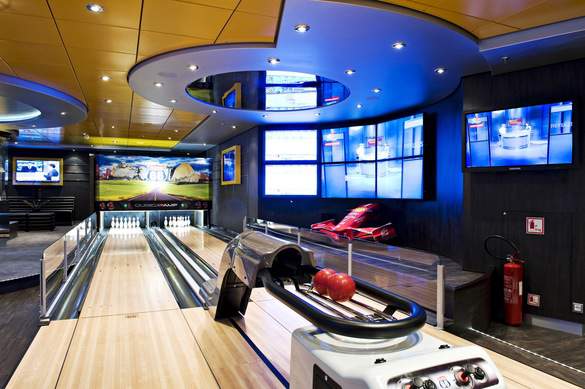 MSC Cruises MSC Splendida Sports Bar 3.jpg